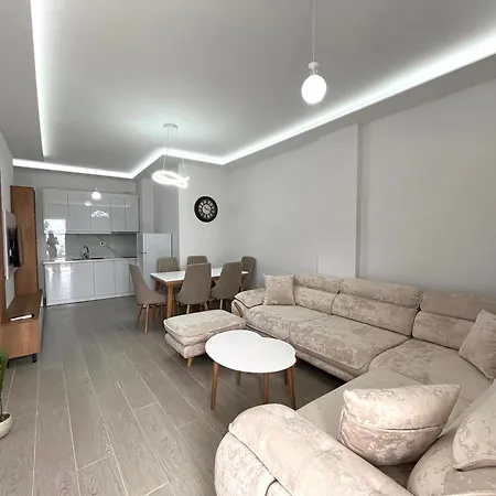Sweet Apartment *